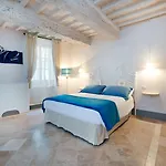 Bed & Breakfast Palazzo Pio Iii - Residenza D'epoca 4*