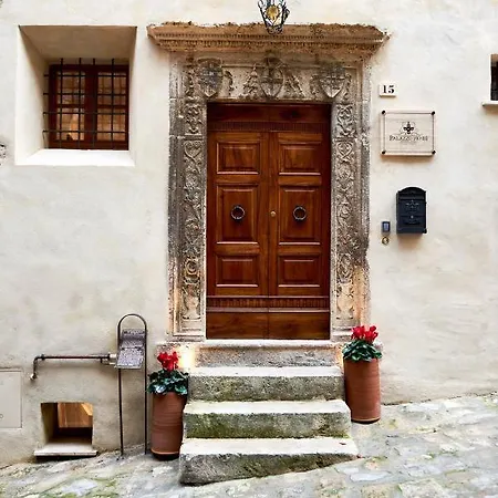 Palazzo Pio Iii - Residenza D'epoca Bed and Breakfast