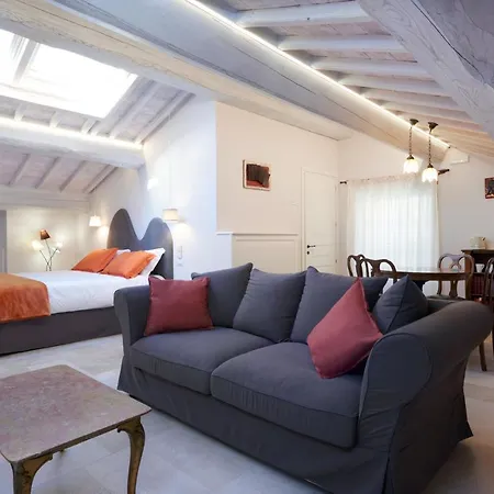 Palazzo Pio Iii - Residenza D'epoca Bed and Breakfast