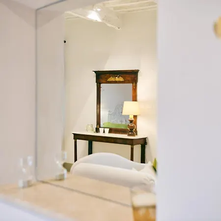Palazzo Pio Iii - Residenza D'epoca Bed and Breakfast 4*