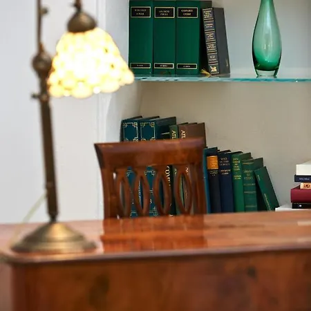 Palazzo Pio Iii - Residenza D'epoca Bed and Breakfast 4*