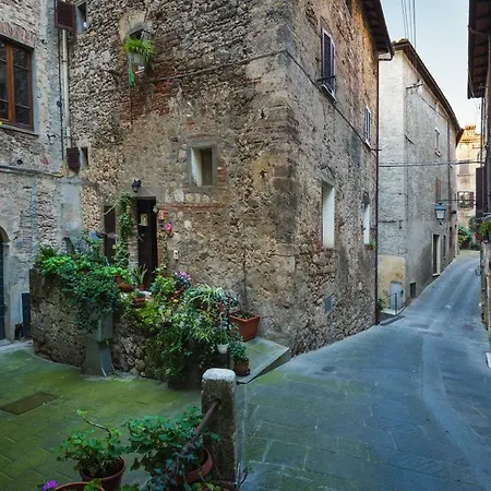 Palazzo Pio Iii - Residenza D'epoca Bed and Breakfast 4*