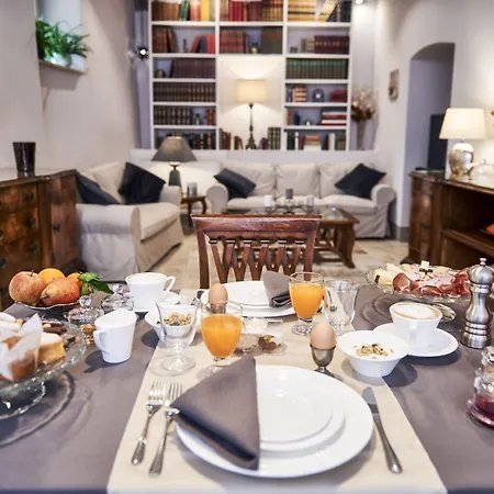 Palazzo Pio Iii - Residenza D'epoca Bed and Breakfast