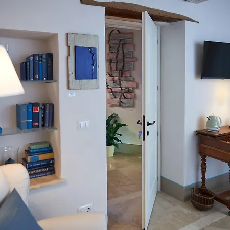 Palazzo Pio Iii - Residenza D'epoca Bed & Breakfast 4*